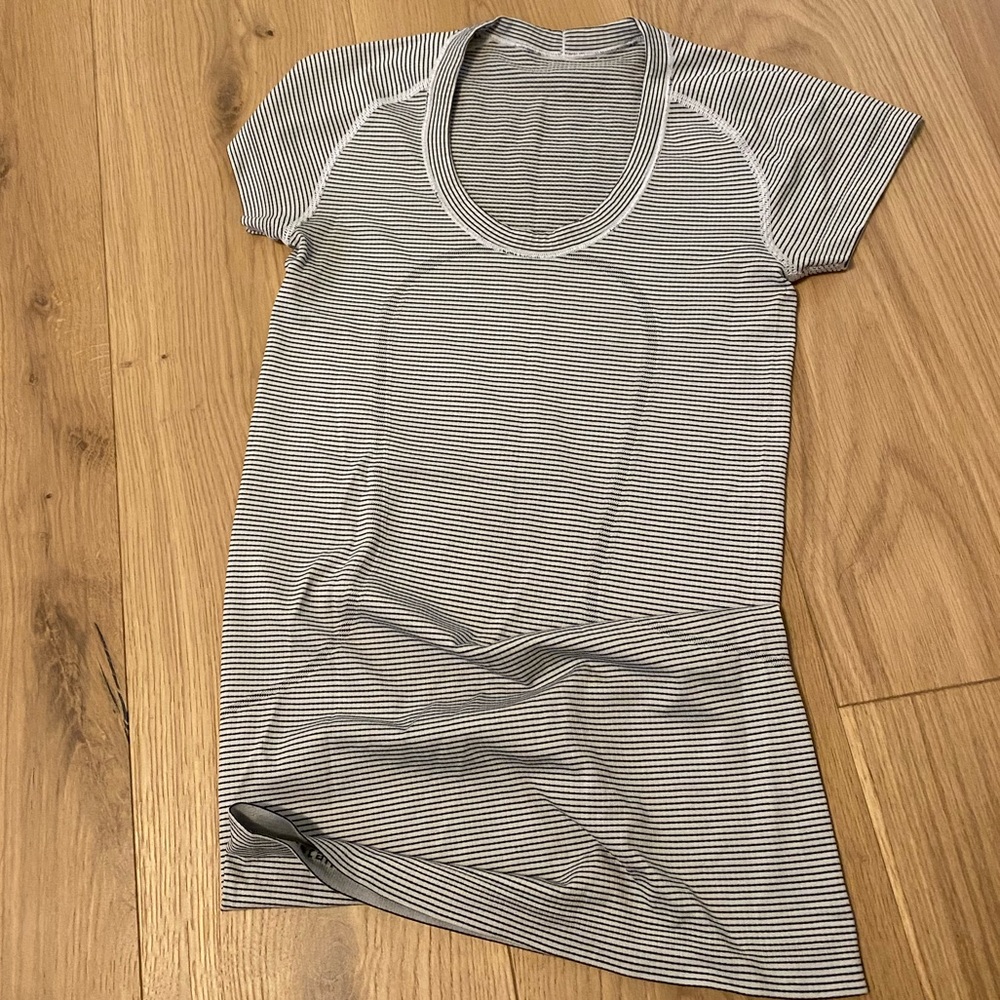 Lululemom striped black and white tshirt